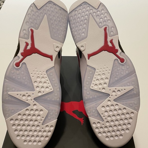 Air Jordan 6 Retro OG Carmine - Picture 4 of 14